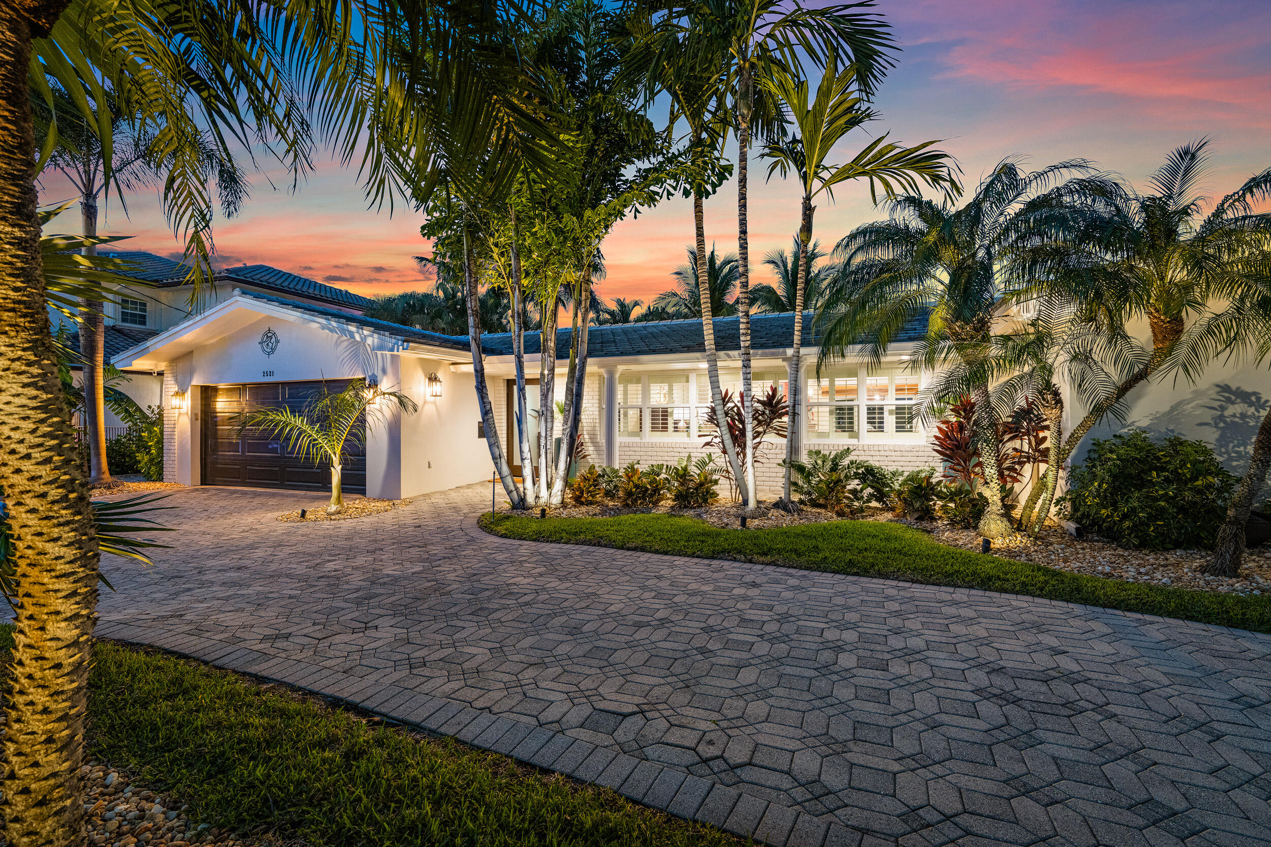 2521 Northeast 35th Street Lighthouse Point, FL 33064 - Photo 47 of 65 Front Exterior