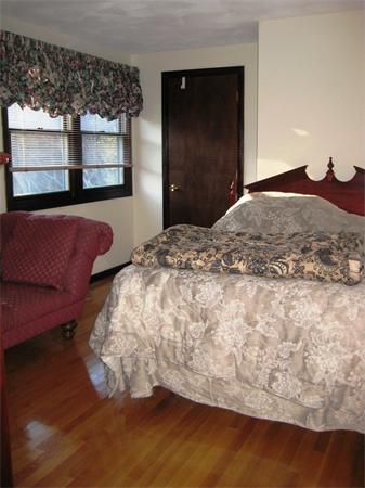 15 Manomet Road Sharon, MA 02067 - Photo 6 of 18 Gallery Image 6
