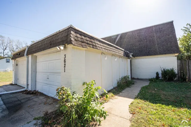 $216,000 | 3621 Brush Creek Drive, Lawrence, KS 66047