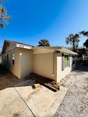 $1,550 | 209 West Emily Street, Tampa, FL 33603