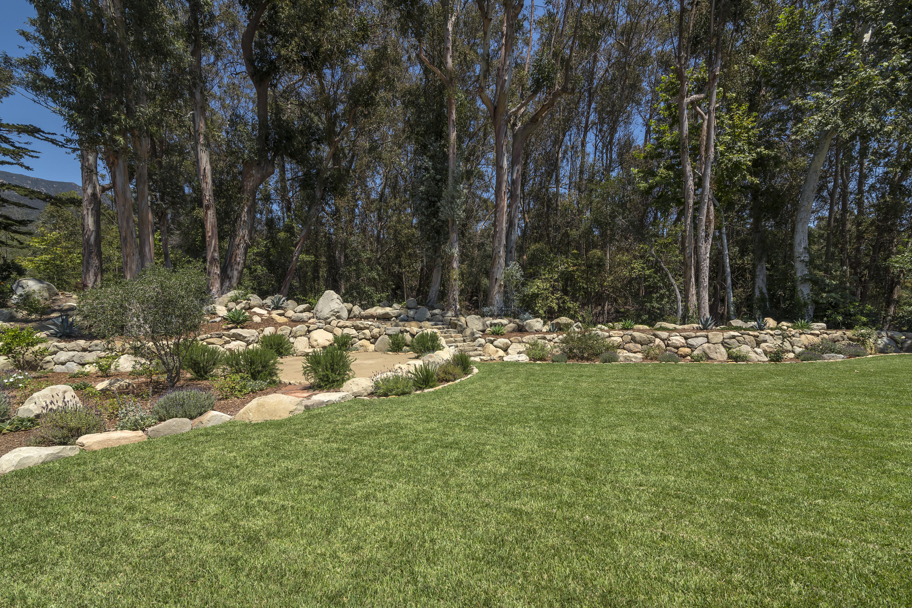640 Randall Road Santa Barbara, CA 93108 - Photo 5 of 6 Randall Rear 1 (2)