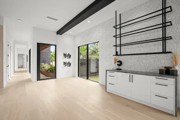 $12,850 | 2215 South 3rd Street, Austin, TX 78704
