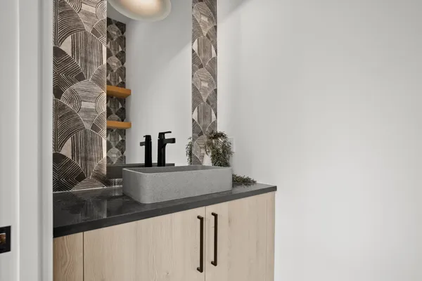 $12,850 | 2215 South 3rd Street, Austin, TX 78704