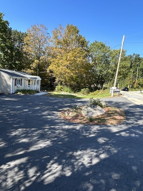222 Gore Road Webster, MA 01570 - Photo 4 of 32 a view of a house with a yard