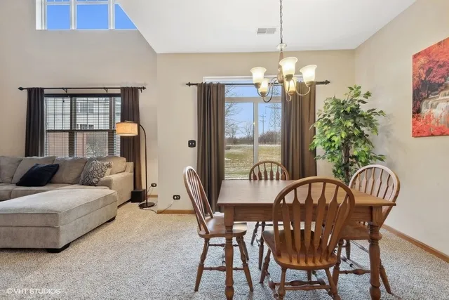 $284,500 | 2870 Glacier Way, Unit C, Wauconda, IL 60084