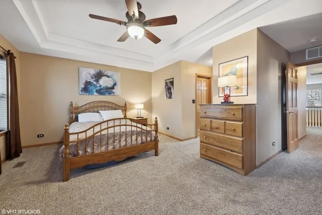 $284,500 | 2870 Glacier Way, Unit C, Wauconda, IL 60084