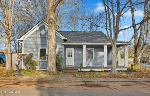 $309,000 | 700 Wharf Street, Loudon, TN 37774