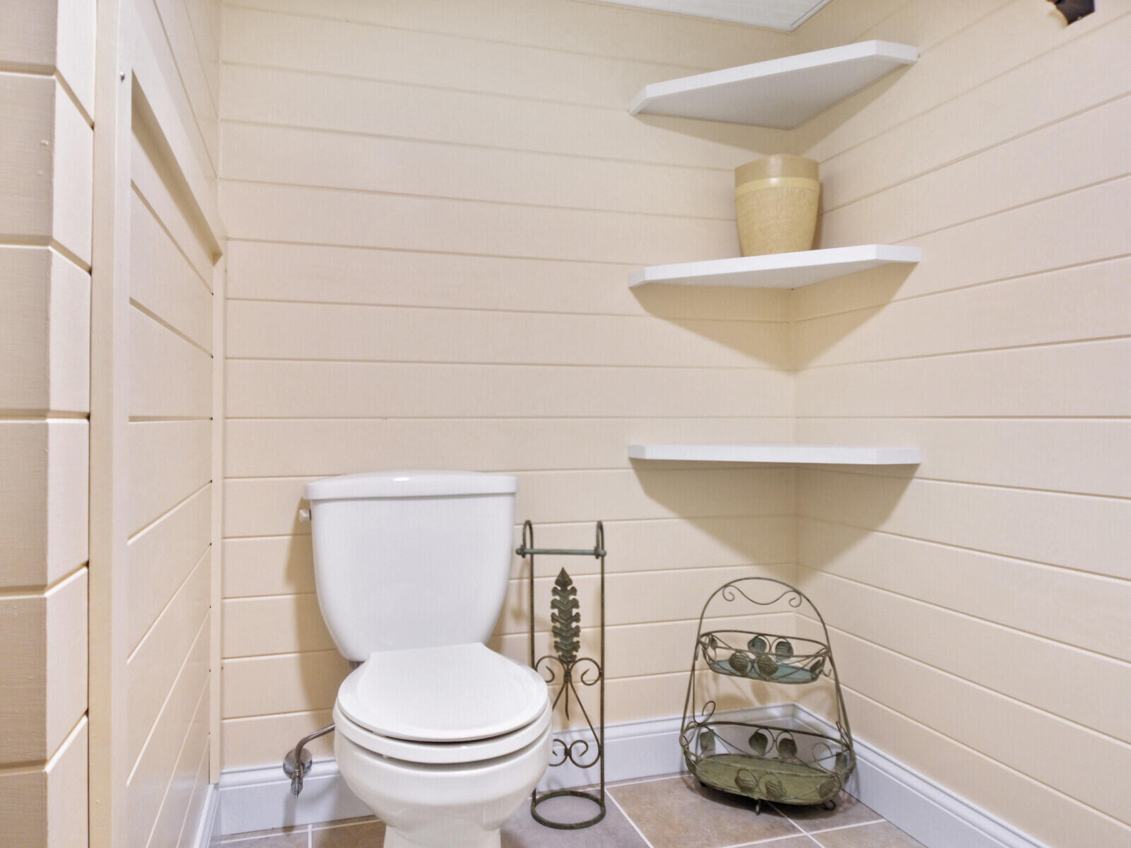 159 Peninsula Drive Rome, ME 04963 - Photo 116 of 138 Daylight Walkout 1/2 Bathroom