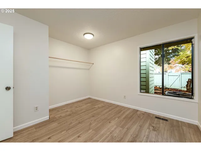 $279,500 | 4248 Northeast 125th Place, Portland, OR 97230