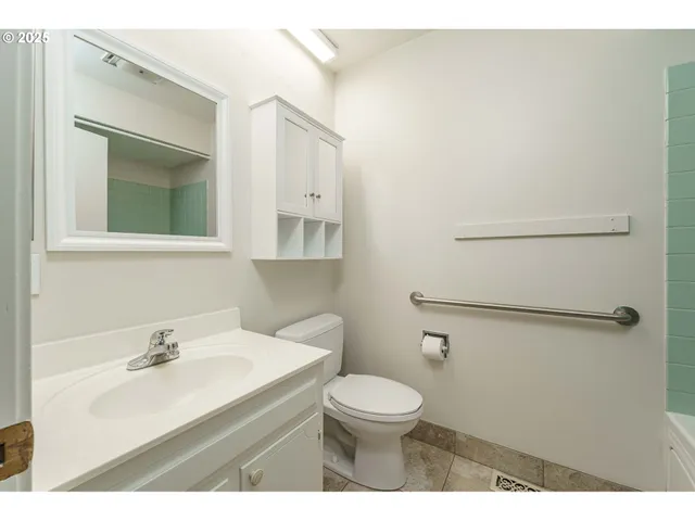 $279,500 | 4248 Northeast 125th Place, Portland, OR 97230