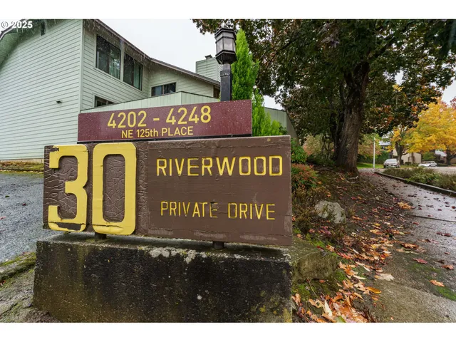 $279,500 | 4248 Northeast 125th Place, Portland, OR 97230