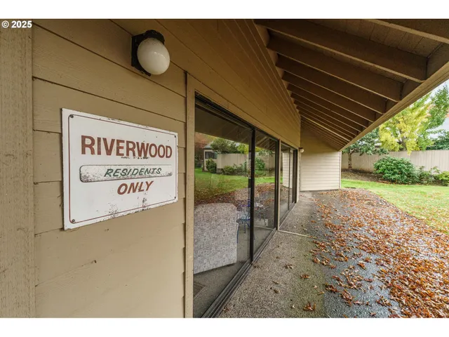 $279,500 | 4248 Northeast 125th Place, Portland, OR 97230