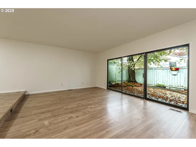 $279,500 | 4248 Northeast 125th Place, Portland, OR 97230