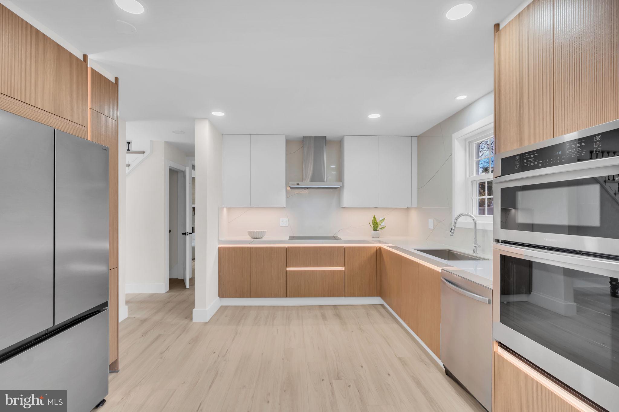 2524 Swift Run Street Vienna, VA 22180 - Photo 15 of 80