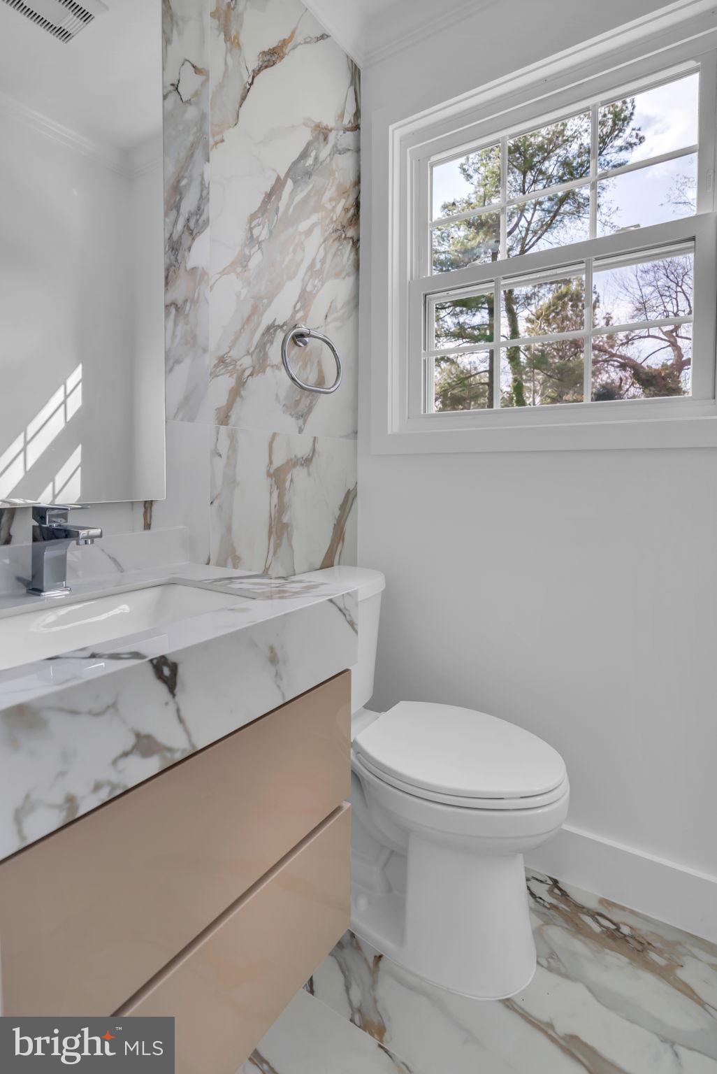 2524 Swift Run Street Vienna, VA 22180 - Photo 20 of 80