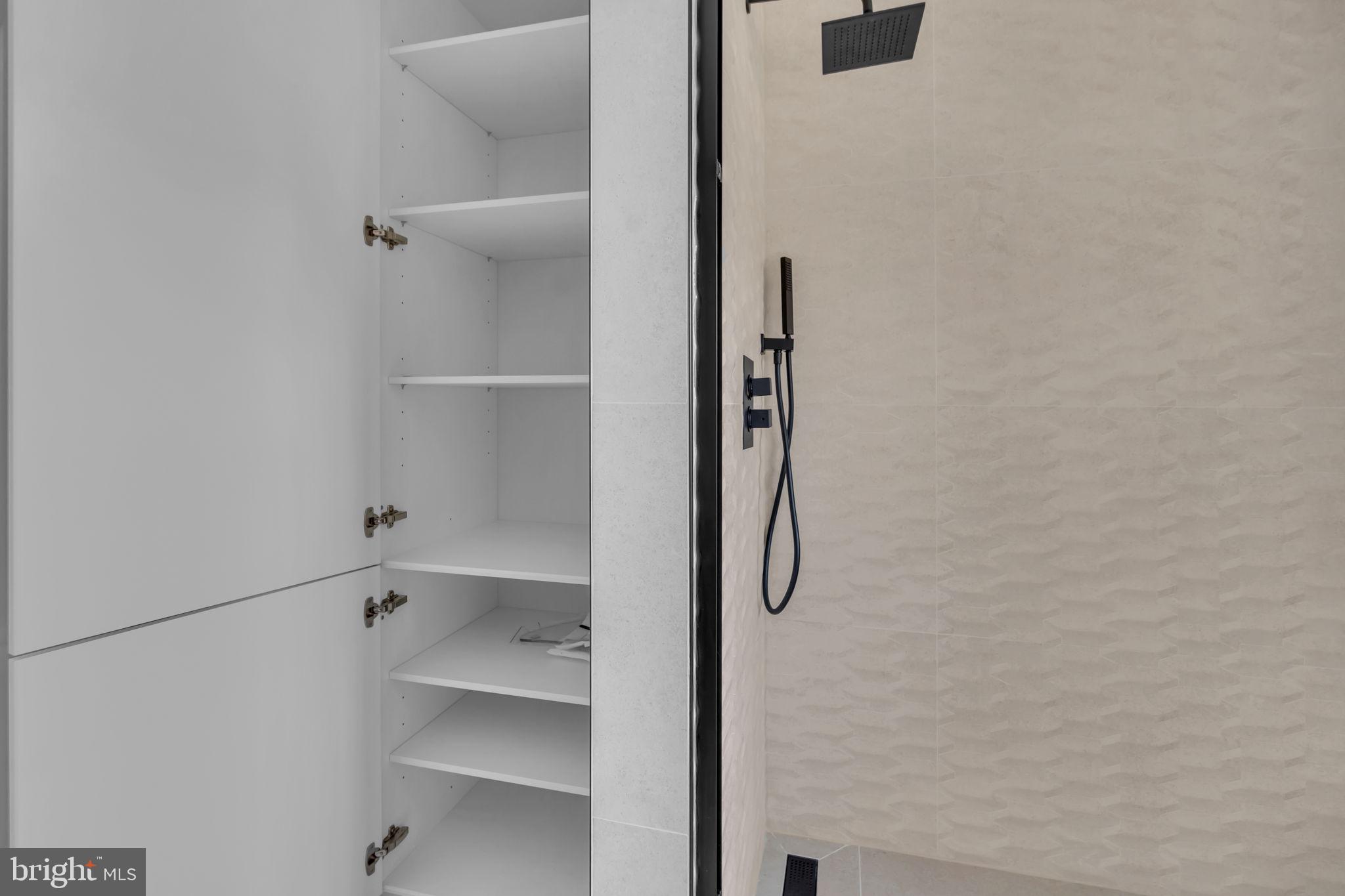 2524 Swift Run Street Vienna, VA 22180 - Photo 26 of 80