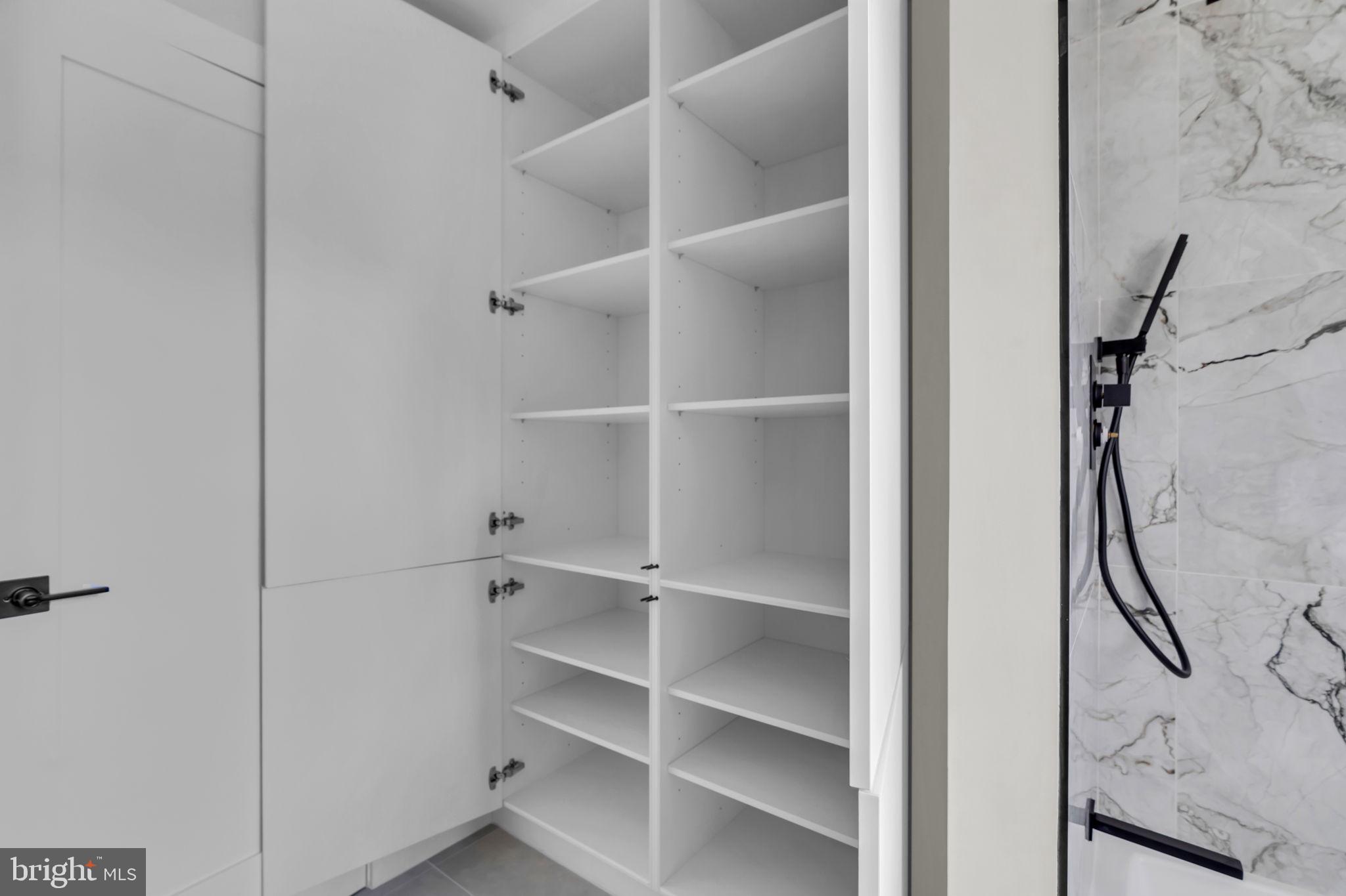 2524 Swift Run Street Vienna, VA 22180 - Photo 38 of 80