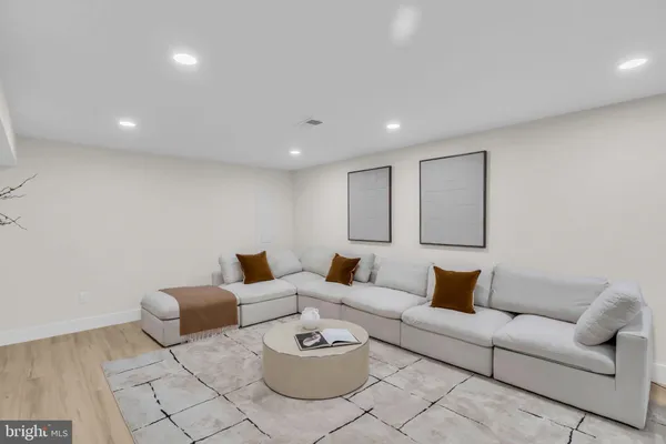 $1,599,000 | 2524 Swift Run Street, Vienna, VA 22180