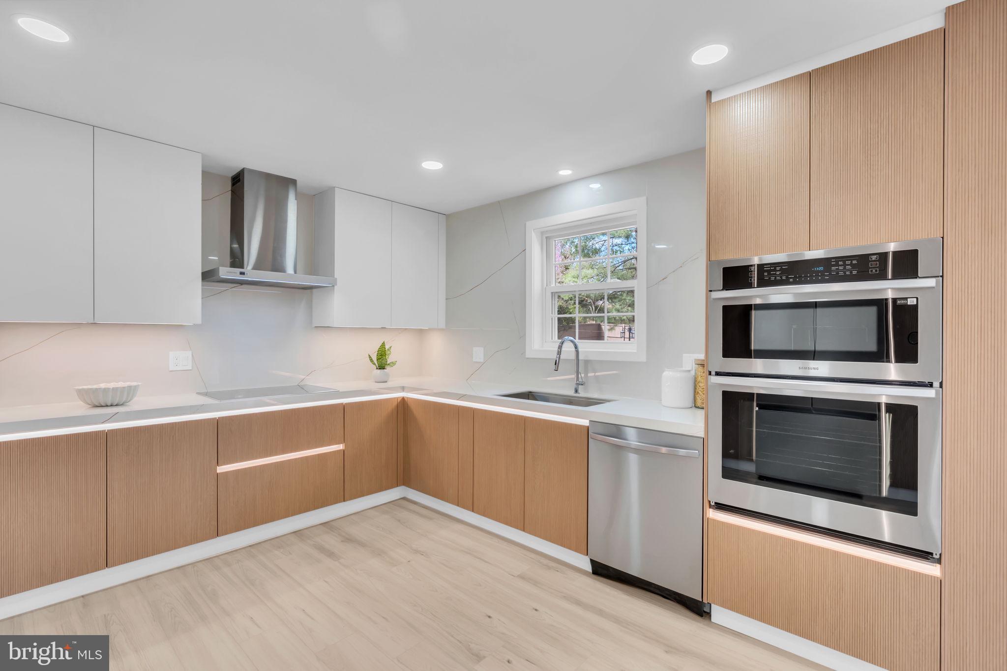 2524 Swift Run Street Vienna, VA 22180 - Photo 6 of 80