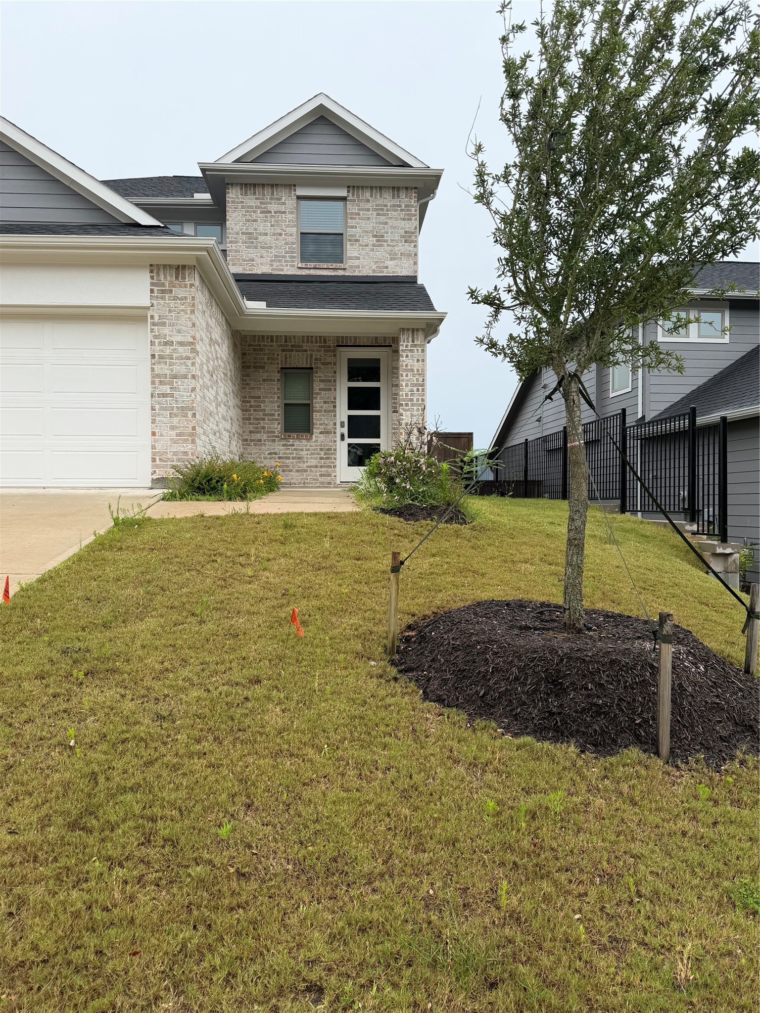 12176 Ridge Top Drive Conroe, TX 77304 - Photo 3 of 31
