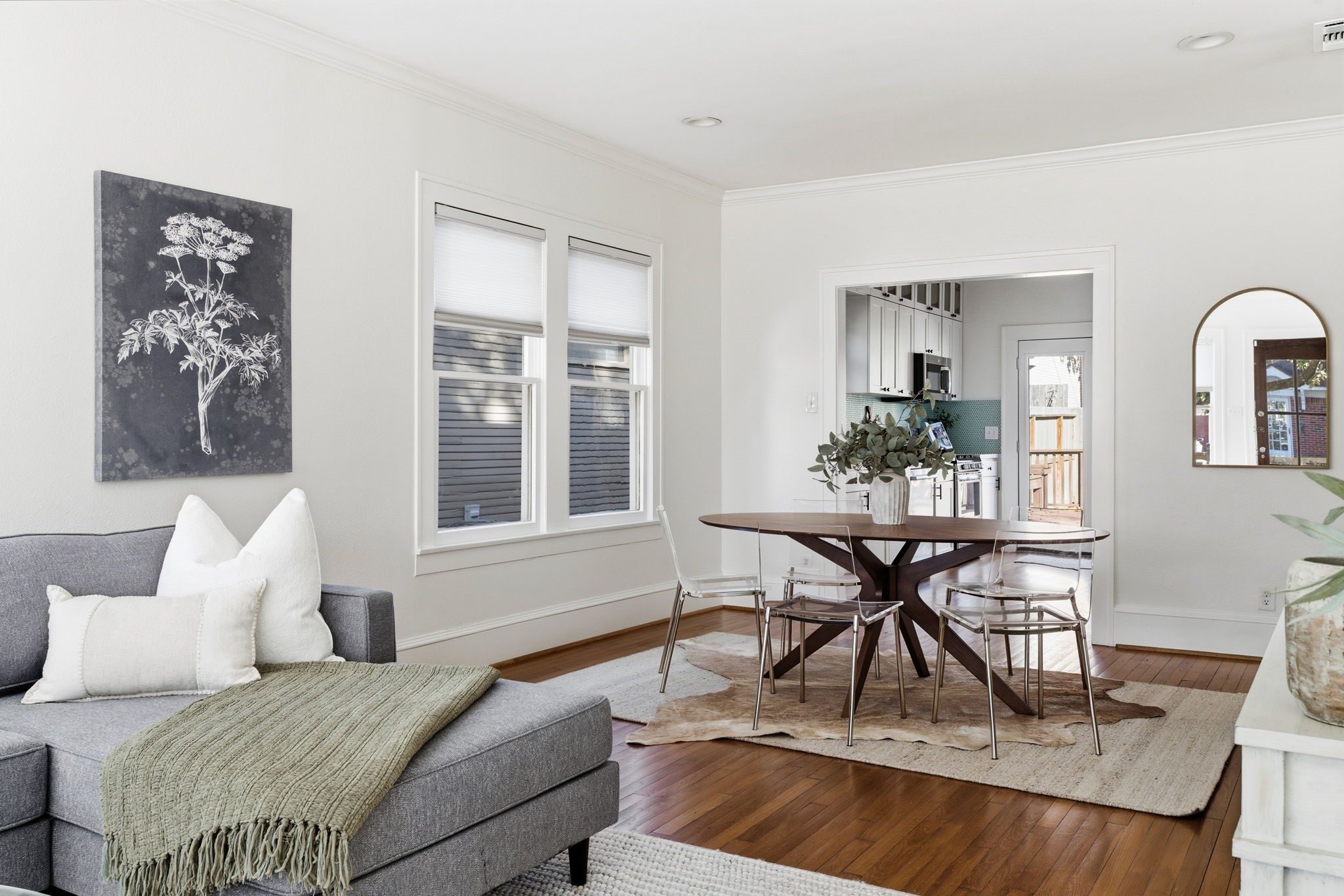 1103 Key Street Houston, TX 77009 - Photo 5 of 35 Open living space to dining area and kitchen.