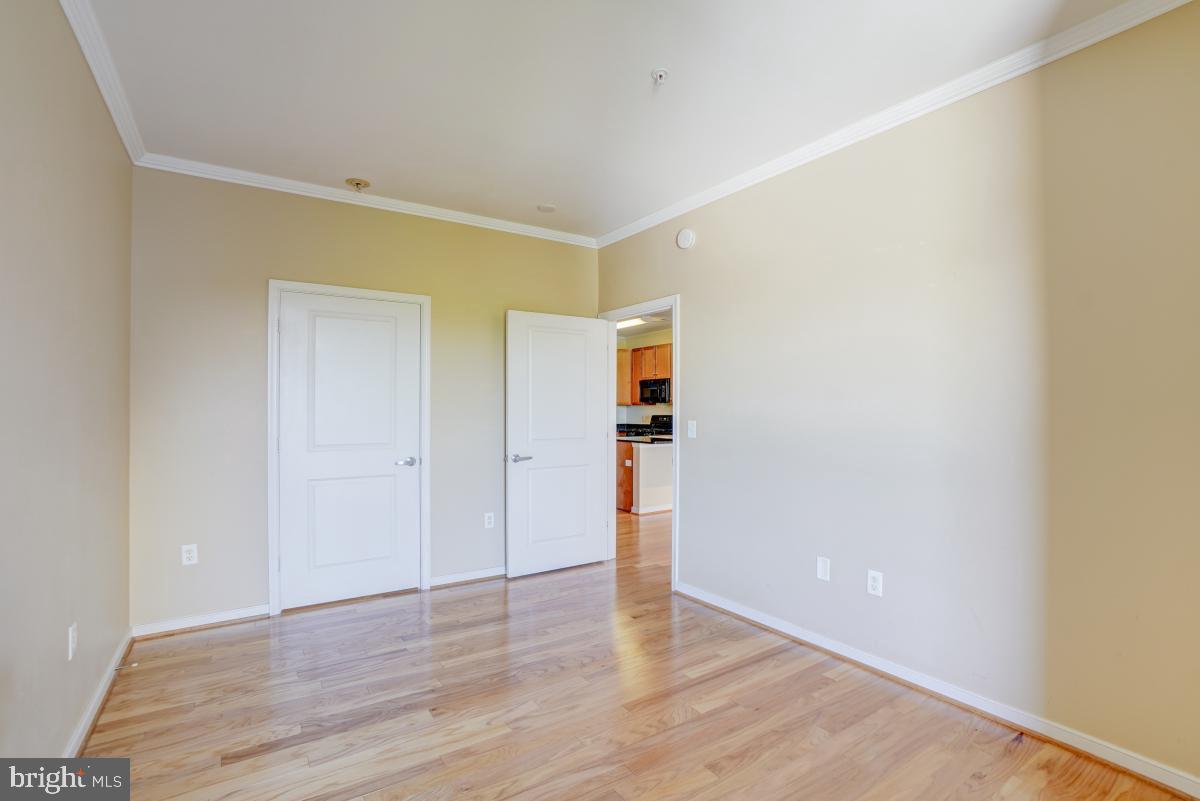 8045 Newell Street, Unit 309 Silver Spring, MD 20910 - Photo 12 of 27