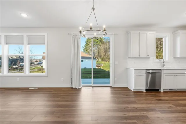 $548,000 | 2990 Coventry Cir River Falls, River Falls, WI 54022