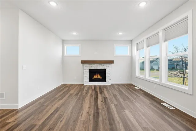 $548,000 | 2990 Coventry Cir River Falls, River Falls, WI 54022