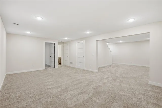 $548,000 | 2990 Coventry Cir River Falls, River Falls, WI 54022