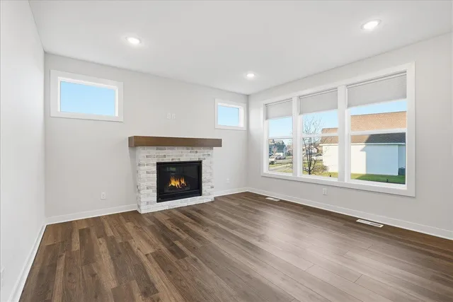 $548,000 | 2990 Coventry Cir River Falls, River Falls, WI 54022