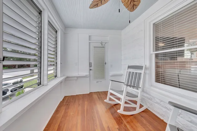 $2,400,000 | 320 Southeast 4th Avenue, Delray Beach, FL 33483