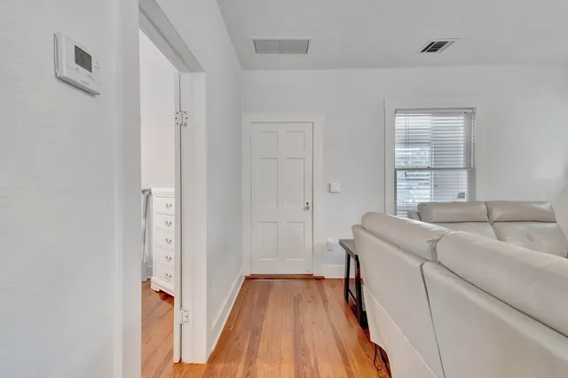 $2,400,000 | 320 Southeast 4th Avenue, Delray Beach, FL 33483