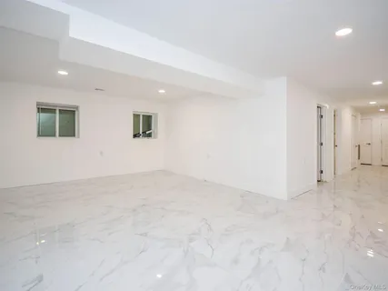 $2,650,000 | 13 Dunes Lane, Port Washington, NY 11050