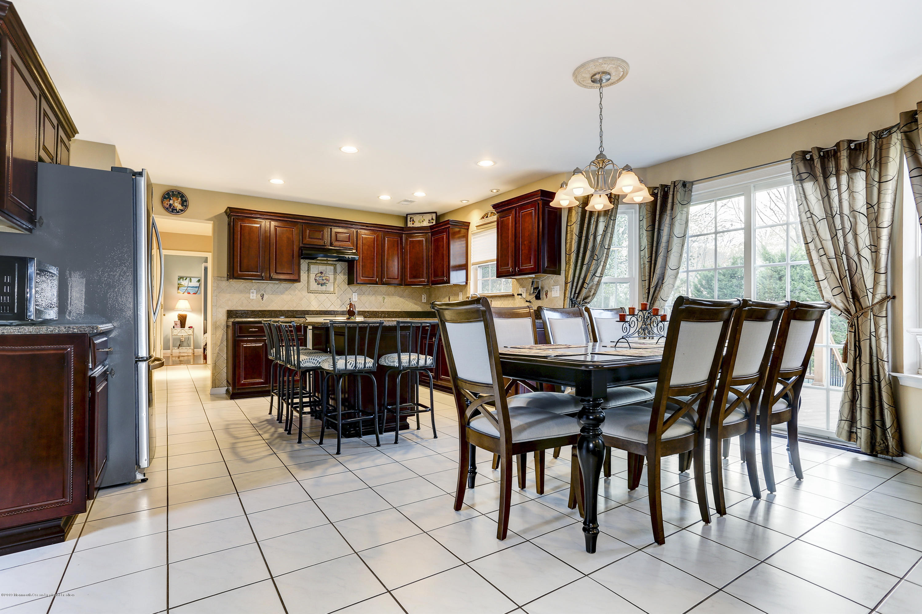 384 Meadowood Road Jackson, NJ 08527 - Photo 3 of 65 384Meadowood_019 - Copy