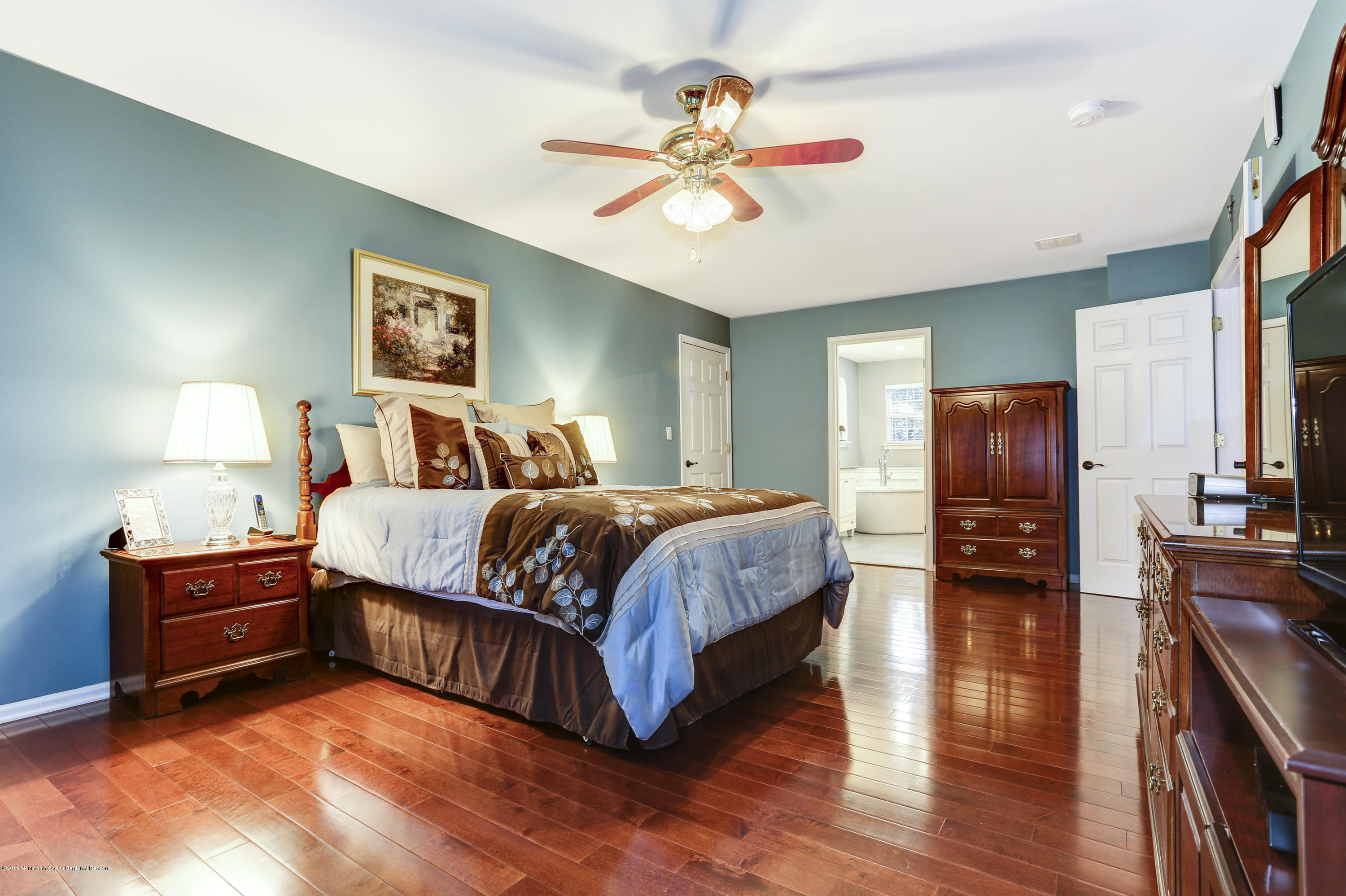 384 Meadowood Road Jackson, NJ 08527 - Photo 4 of 65 384Meadowood_045 - Copy