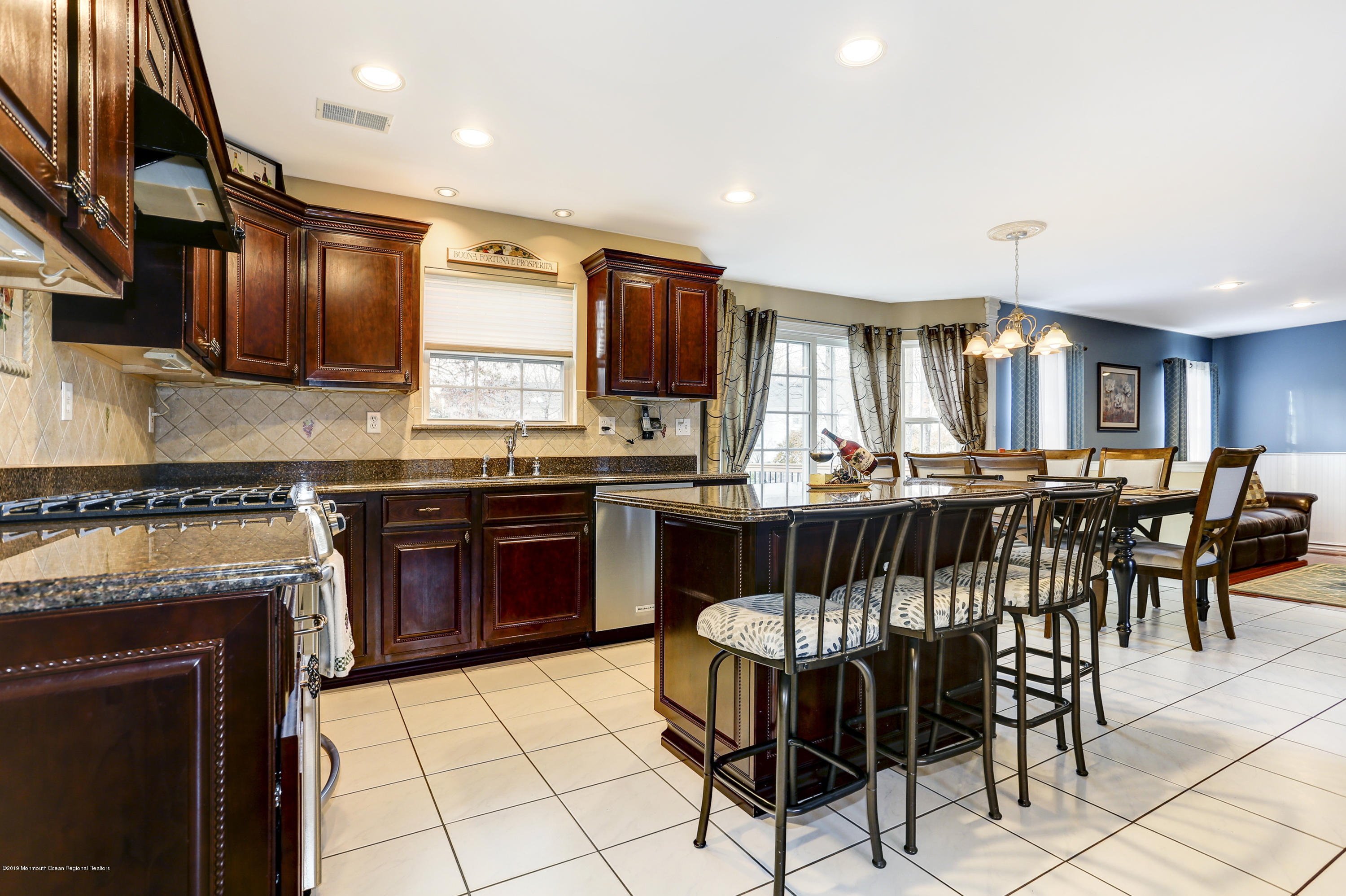 384 Meadowood Road Jackson, NJ 08527 - Photo 10 of 65 384Meadowood_021 - Copy