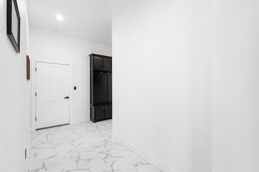 1572 Faulkner Road Sunset, TX 76270 - Photo 16 of 40