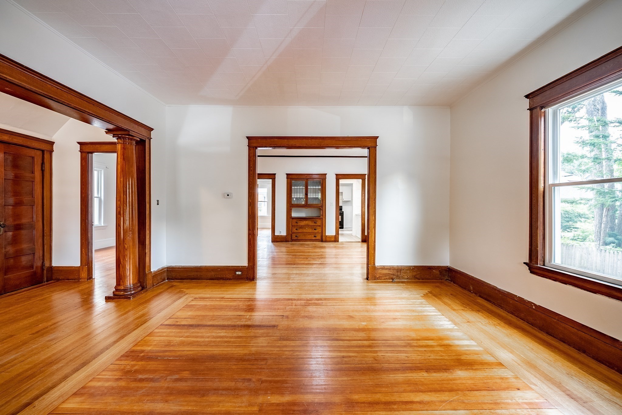 17-19 Trinity Terrace Springfield, MA 01108 - Photo 5 of 11 Gallery Image 5