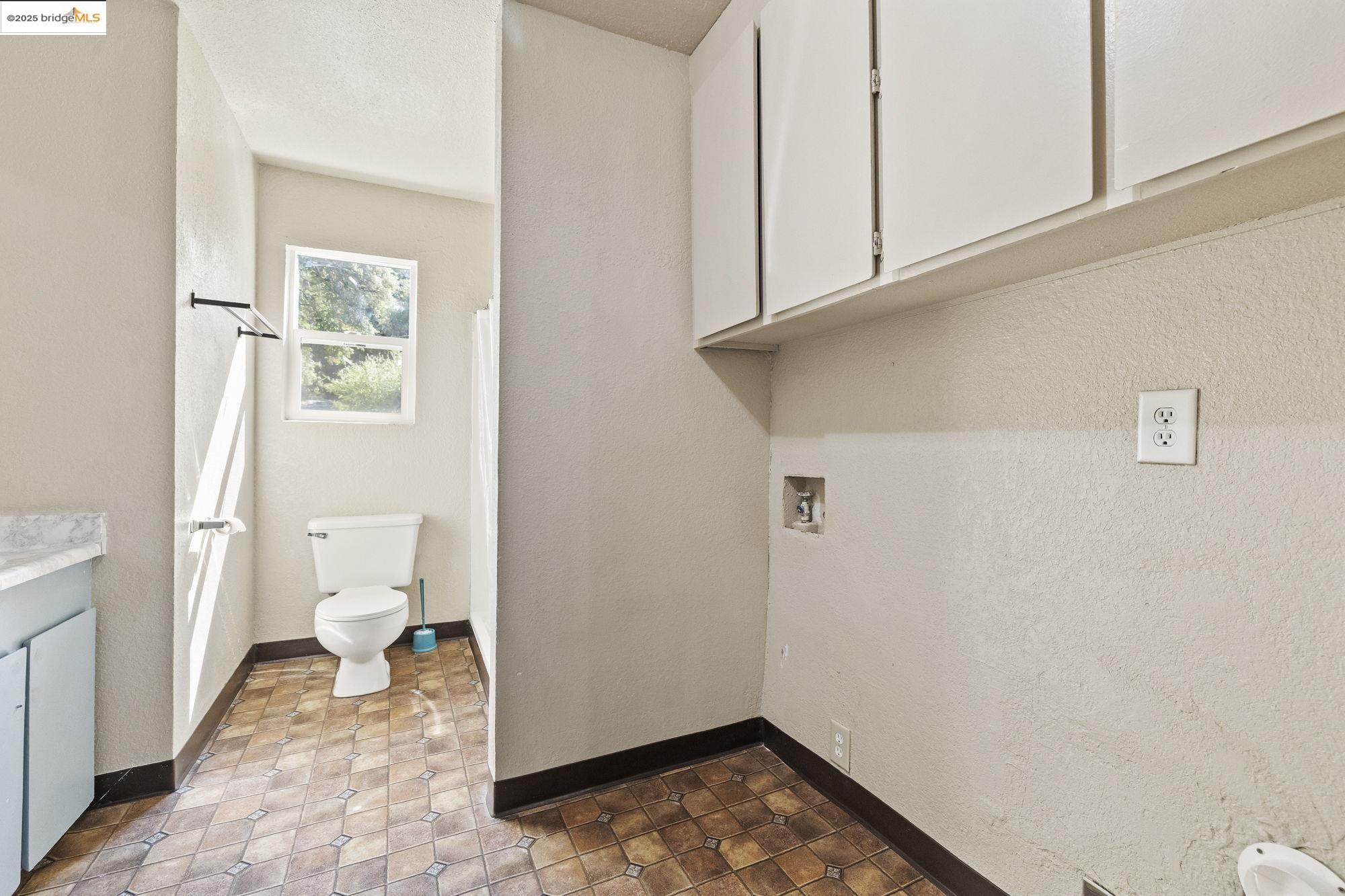 10702 10th Avenue Jamestown, CA 95327 - Photo 18 of 25 a view of a bathroom with a toilet