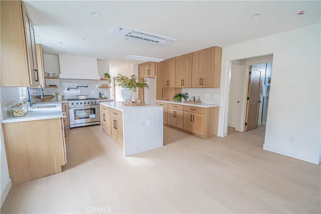 $1,595,000 | 109 South Dunning Street, Ventura, CA 93003