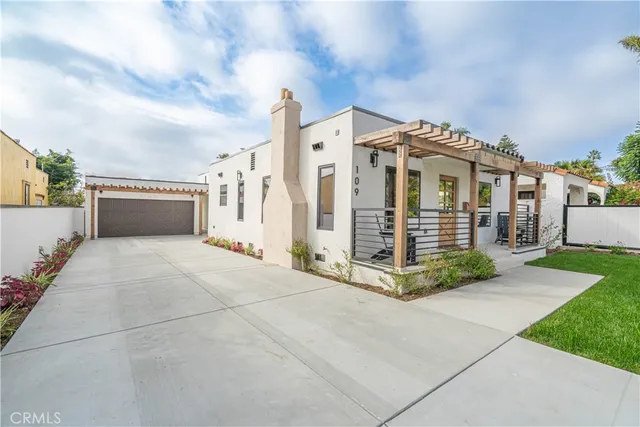 $1,595,000 | 109 South Dunning Street, Ventura, CA 93003