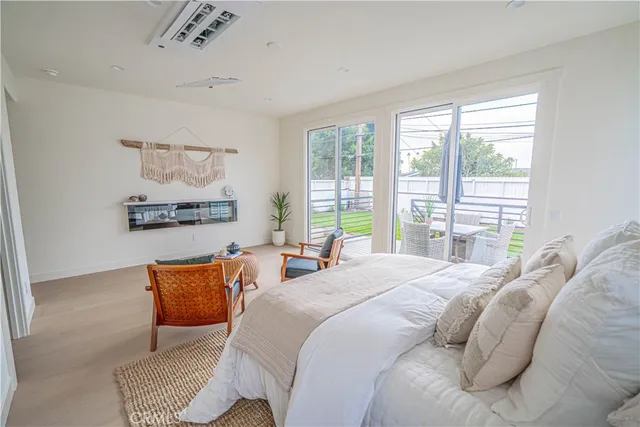 $1,595,000 | 109 South Dunning Street, Ventura, CA 93003