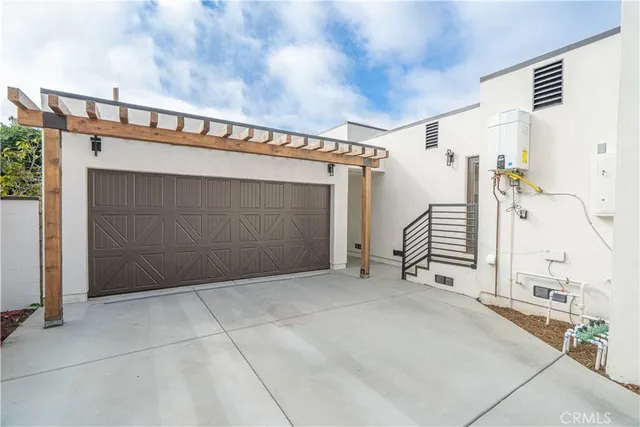 $1,595,000 | 109 South Dunning Street, Ventura, CA 93003