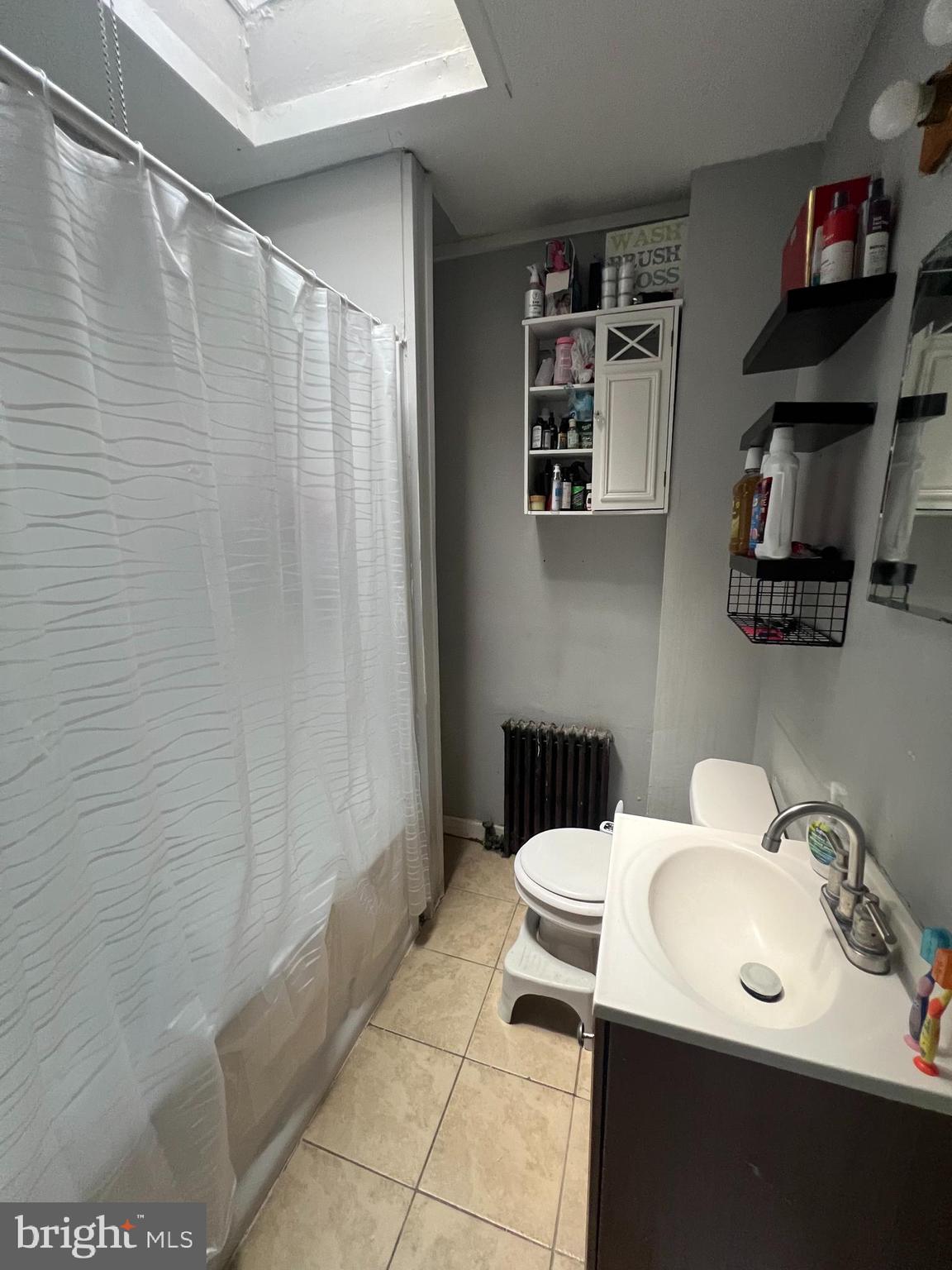 932 Marshall Road Sharon Hill, PA 19079 - Photo 11 of 16 Full Bathroom