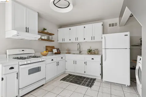$998,000 | 4021 Maybelle Avenue, Oakland, CA 94619