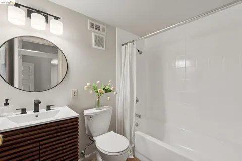 $998,000 | 4021 Maybelle Avenue, Oakland, CA 94619