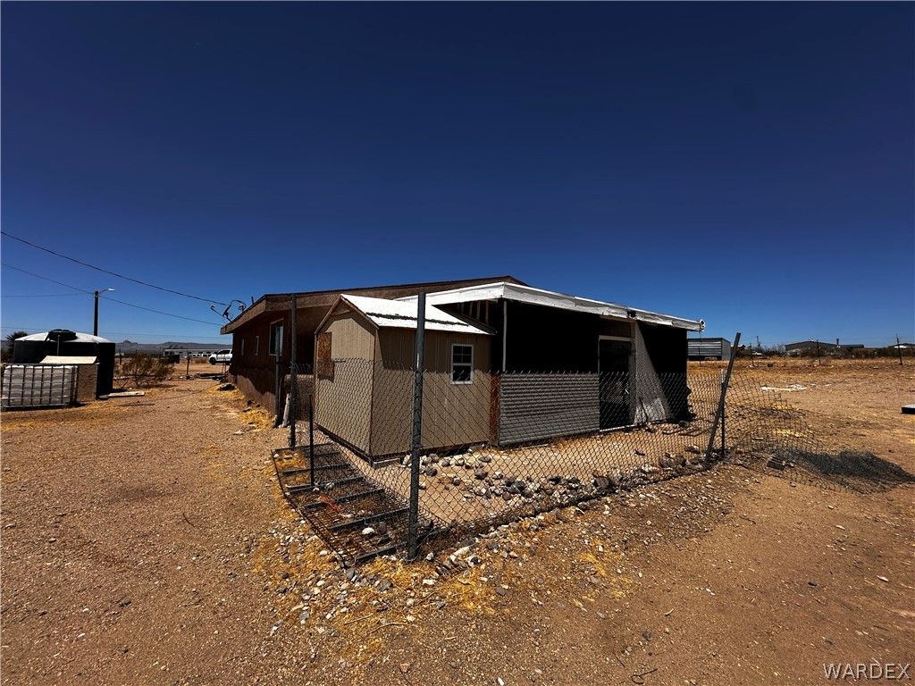 3868 Aztec Road Golden Valley, AZ 86413 - Photo 44 of 64