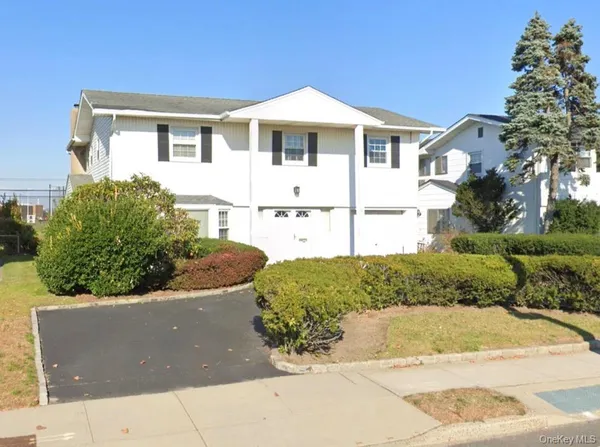 $899,000 | 289 Lido Boulevard, Lido Beach, NY 11561