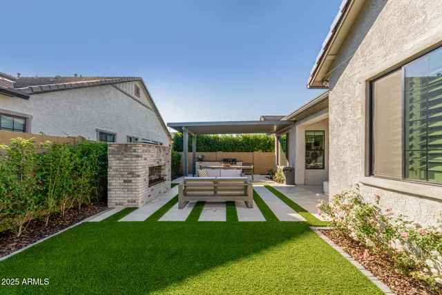$1,175,000 | 4065 South Debra Drive, Gilbert, AZ 85297