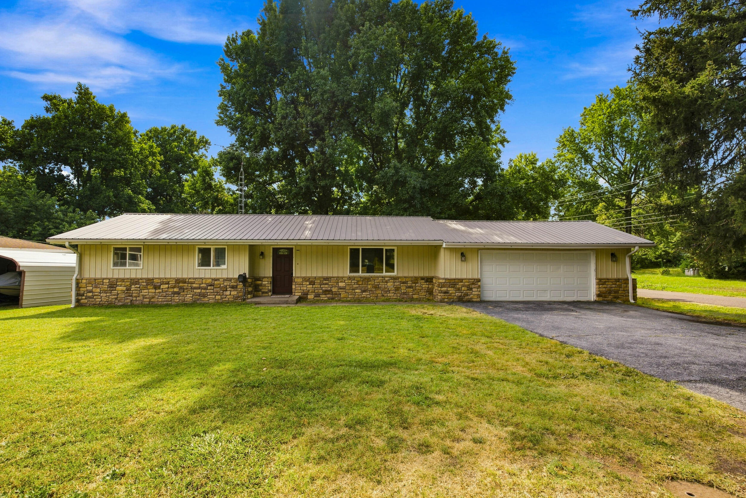 1314 7th Street Monett, MO 65708 - Photo 3 of 40 _dsc1330